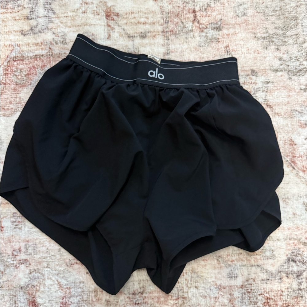 ALO Yoga Women's Dark Athletic Shorts